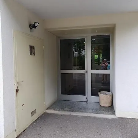 2 Pieces Avec Jardin Apartament