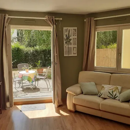 2 Pieces Avec Jardin Apartament *